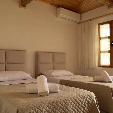 Sokaku i te Marreve GuestHouse Gjirokastër Eksteriør billede