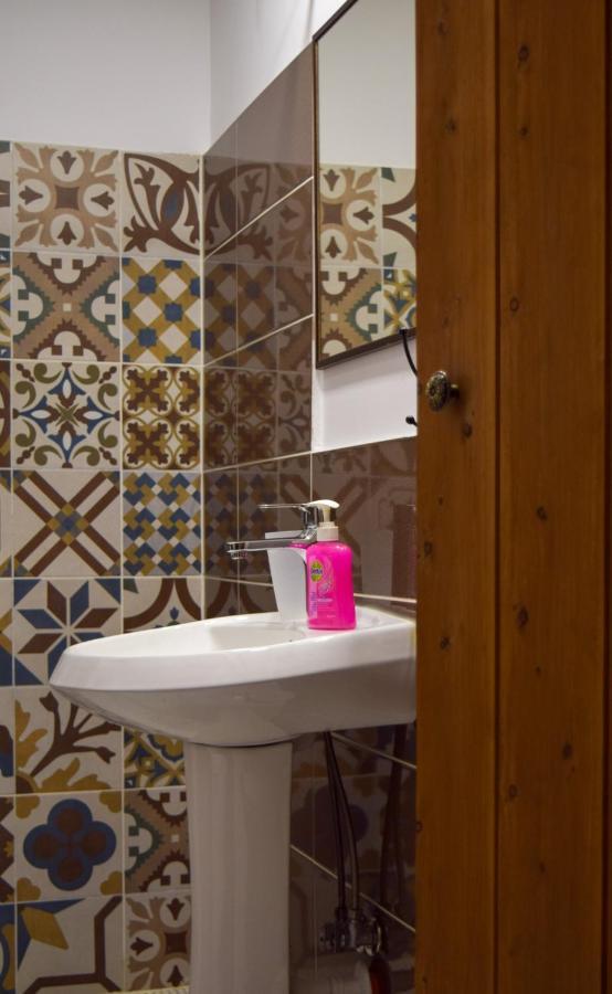 Sokaku i te Marreve GuestHouse Gjirokastër Eksteriør billede
