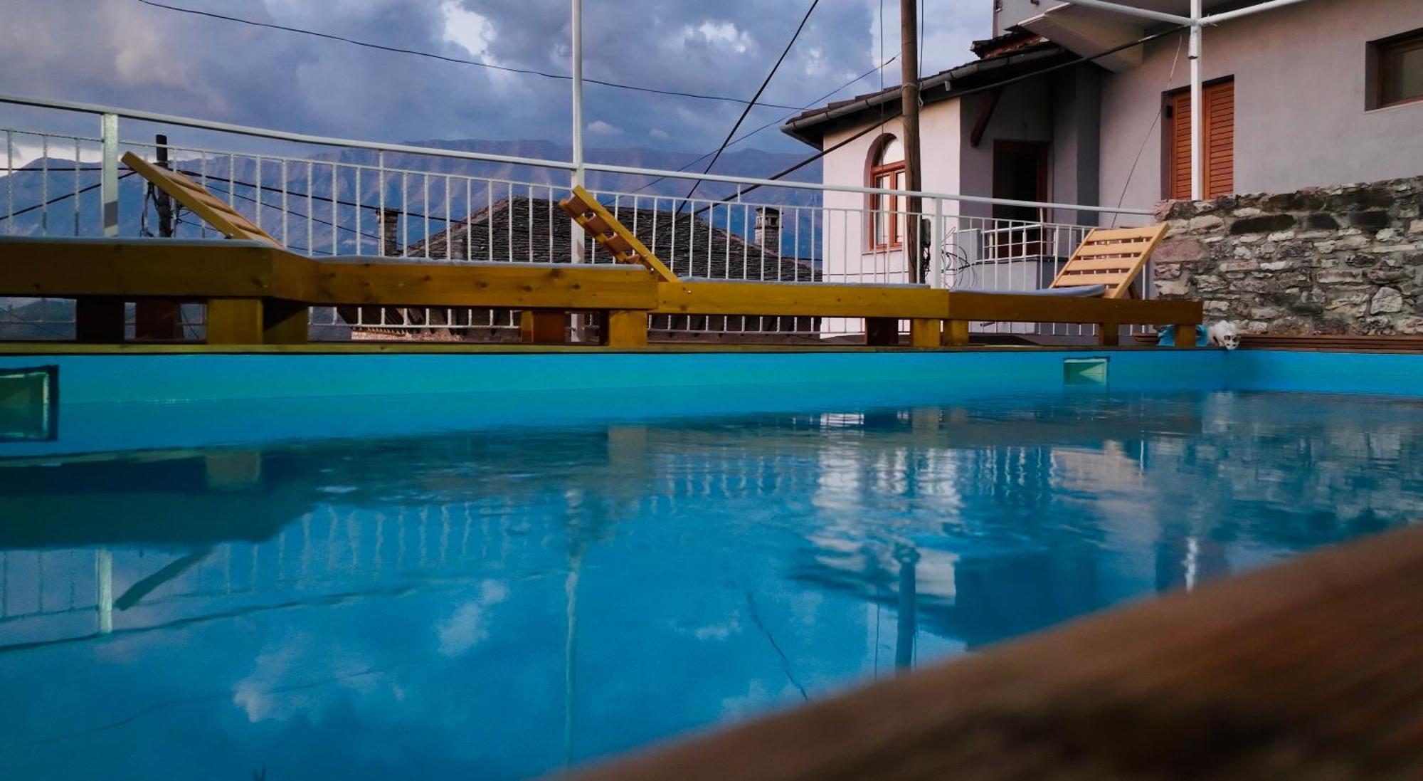 Sokaku i te Marreve GuestHouse Gjirokastër Eksteriør billede